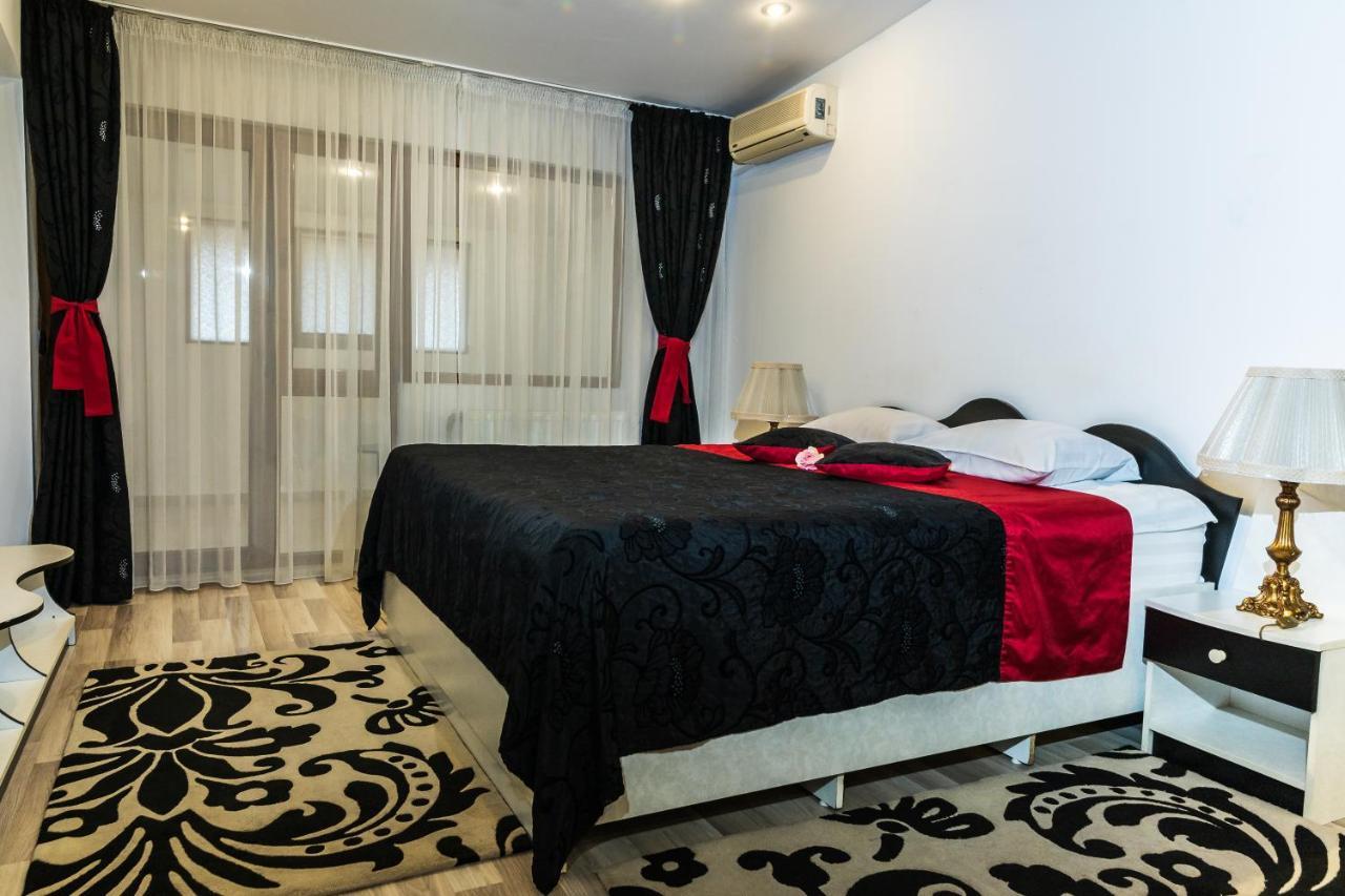 Hotel Royal Urziceni Extérieur photo